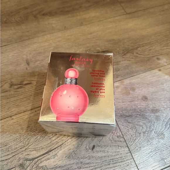 Britney Spears Fantasy Sheer Perfume, Britney Spears Sheer Fantasy Perfume - Picture 5 of 6